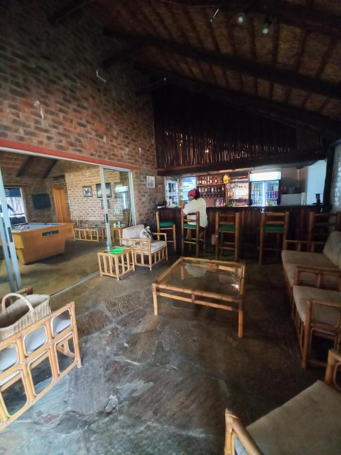 Boskoppie Lion & Tiger Reserve Kroonstad Ngoại thất bức ảnh