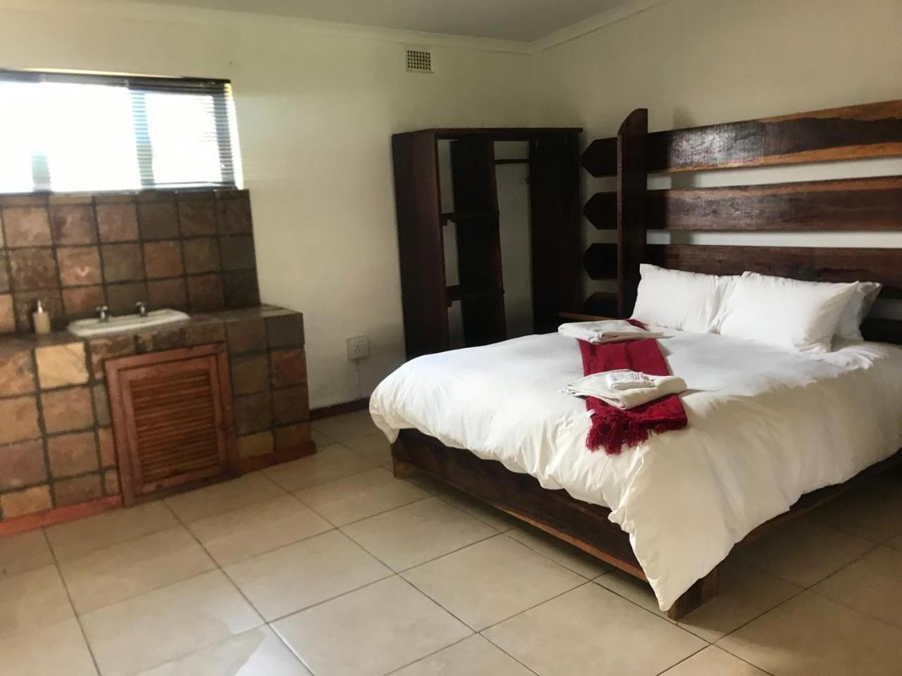 Boskoppie Lion & Tiger Reserve Kroonstad Ngoại thất bức ảnh